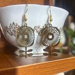Nordic Bloom brass dangle floral earrings new
